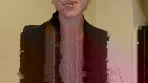 Snapshot of modesta1413 chatting on November 17, 9:42 pm Aurora online show from November 17, 9:42 pm