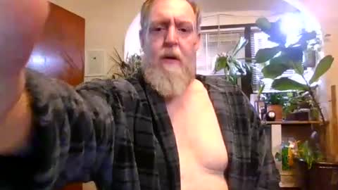 moeblick online show from November 11, 12:27 pm