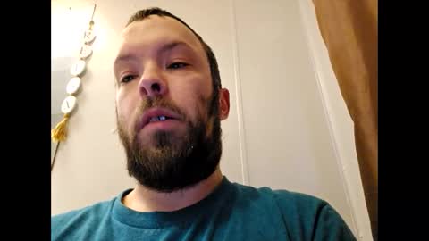 Snapshot of moejiler69 chatting on November 2, 2:52 pm moejiler69 online show from November 2, 2:52 pm