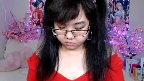 Molly online show from April 11, 3:33 am