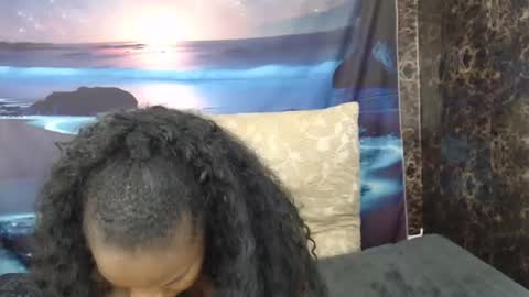 Snapshot of moghelslay chatting on May 15, 7:10 pm moghelslay online show from May 15, 7:10 pm