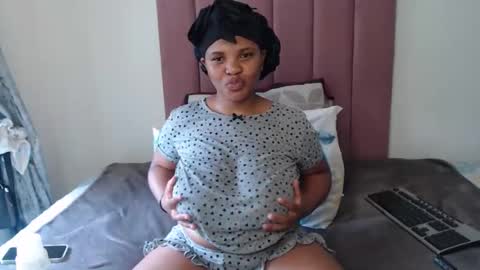 Snapshot of mogheul_slay chatting on February 21, 11:00 am Mogheul Slay online show from February 21, 11:00 am