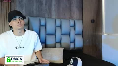 Snapshot of mohamed_malik chatting on April 25, 1:41 pm mohamed_malik online show from April 25, 1:41 pm