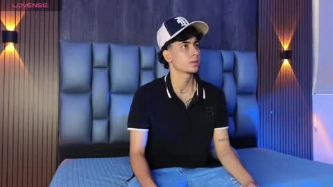 Snapshot of mohamed_malik chatting on May 24, 1:38 pm mohamed_malik online show from May 24, 1:38 pm