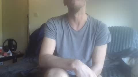 Snapshot of mohican69hot chatting on April 4, 8:12 am mohican69hot online show from April 4, 8:12 am