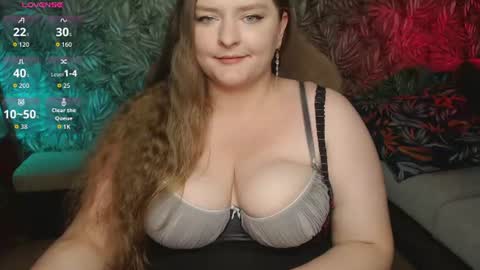 moisofi online show from July 6, 8:44 pm