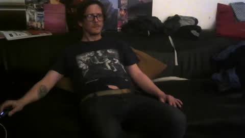 Snapshot of mojoflow39 chatting on February 2, 10:17 pm Fr online show from February 2, 10:17 pm