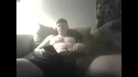 Snapshot of mojozz chatting on April 20, 9:45 am LookinForFun online show from April 20, 9:45 am
