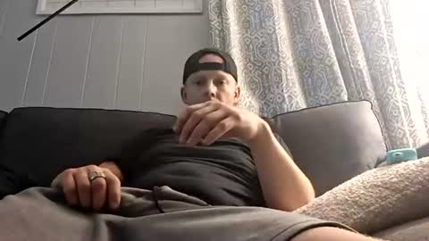 Snapshot of mojozz chatting on July 12, 8:22 pm LookinForFun online show from July 12, 8:22 pm
