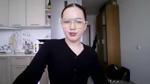 Snapshot of mollcam22 chatting on May 25, 9:59 am molly online show from May 25, 9:59 am