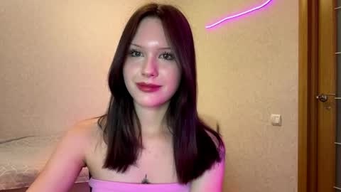 Snapshot of mollieadamek chatting on May 12, 2:25 pm Lisa online show from May 12, 2:25 pm