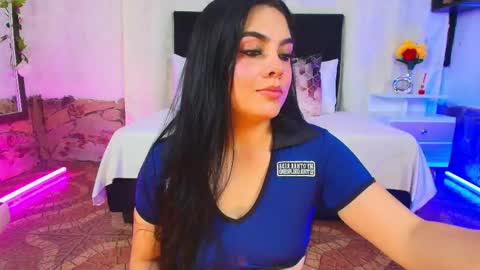 Snapshot of molly_bick chatting on May 6, 2:55 pm Molly Bick online show from May 6, 2:55 pm