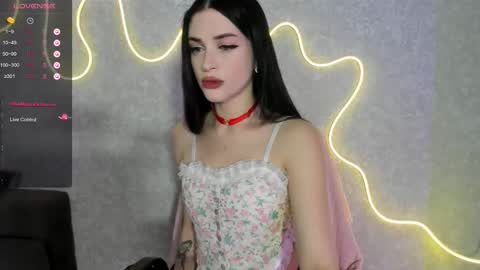 Snapshot of molly_crystall chatting on October 7, 4:53 am Molly - online show from October 7, 4:53 am