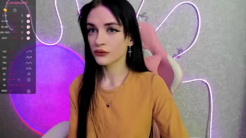 Snapshot of molly_crystall chatting on May 18, 3:02 am Molly - online show from May 18, 3:02 am