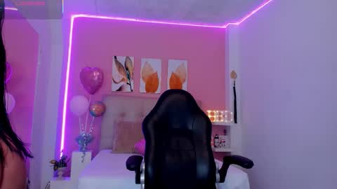    online show from February 23, 12:24 pm