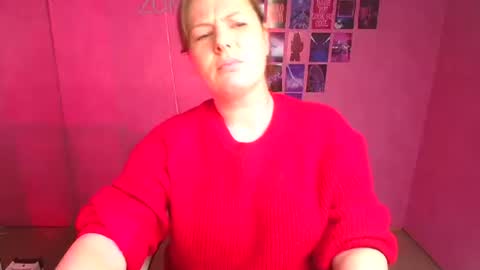 Molly online show from January 10, 1:02 pm