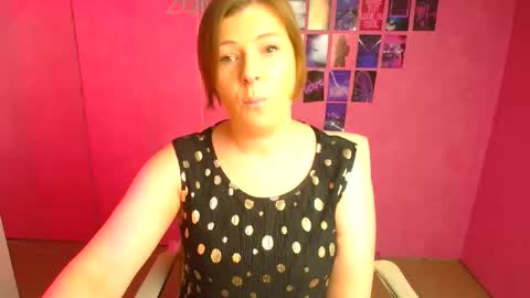 Molly online show from April 3, 11:52 am