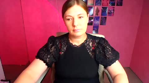 Snapshot of molly_mis chatting on June 29, 11:32 am Molly online show from June 29, 11:32 am