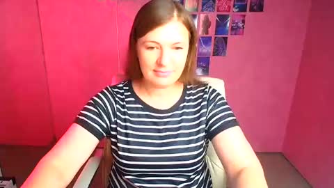 Snapshot of molly_mis chatting on June 30, 11:44 am Molly online show from June 30, 11:44 am