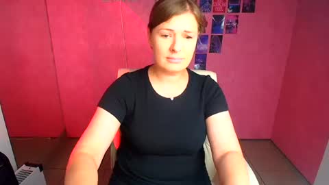 Snapshot of molly_mis chatting on July 6, 3:47 pm Molly online show from July 6, 3:47 pm