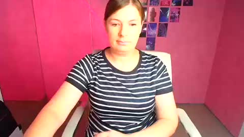Snapshot of molly_mis chatting on July 8, 12:20 pm Molly online show from July 8, 12:20 pm