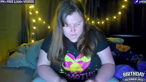 molly_moons online show from November 29, 7:39 pm
