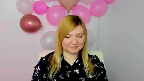 Molly online show from February 25, 4:10 pm