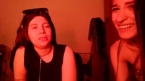 Molly Pop online show from December 21, 5:03 am