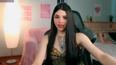 Snapshot of molly_rettyy chatting on May 19, 4:08 am Molly online show from May 19, 4:08 am