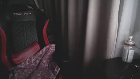 I have new photos come and see with love Molly online show from October 14, 9:48 pm