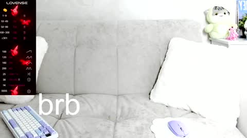 Snapshot of molly_sweetbaby chatting on January 12, 5:33 pm Ill tell you when were private online show from January 12, 5:33 pm