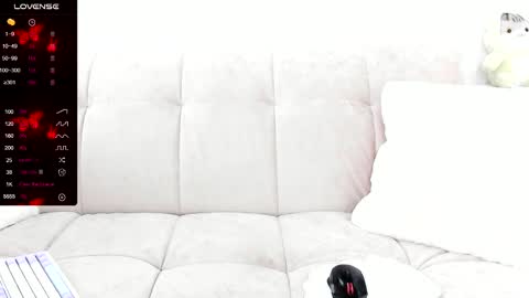 Snapshot of molly_sweetbaby chatting on March 4, 6:15 am Ill tell you when were private online show from March 4, 6:15 am