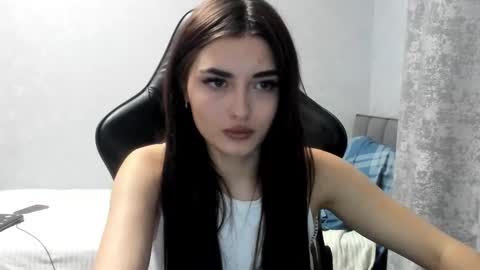 Molly online show from November 30, 8:24 pm