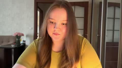 Snapshot of mollyas chatting on June 22, 3:31 pm Alice online show from June 22, 3:31 pm
