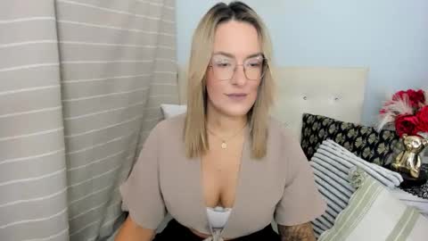 MollyCrazy online show from September 23, 12:30 pm