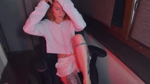 Snapshot of mollydangerous chatting on September 22, 5:48 pm Taisha online show from September 22, 5:48 pm