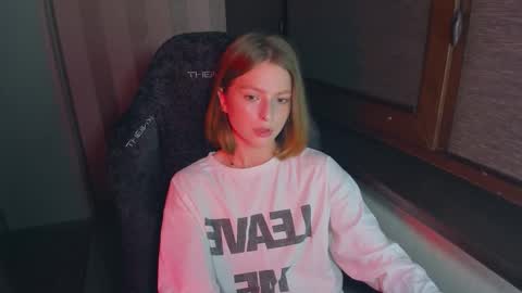 Snapshot of mollydangerous chatting on September 24, 4:54 pm Taisha online show from September 24, 4:54 pm