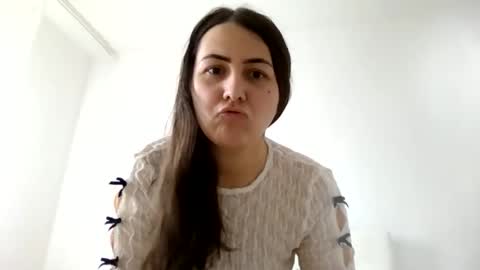 Molly online show from March 26, 9:04 am