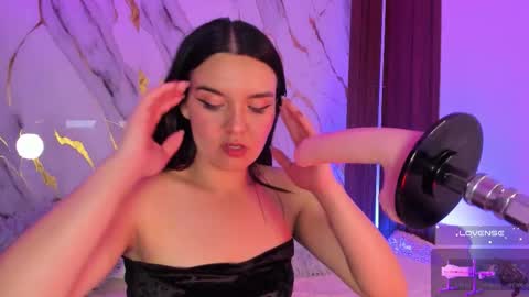 New girl Emily Valentina  Michelle online show from December 3, 2:41 am