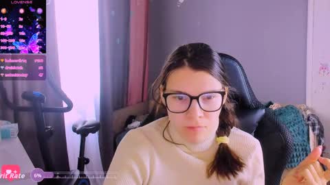  KIRA  online show from April 3, 2:42 am