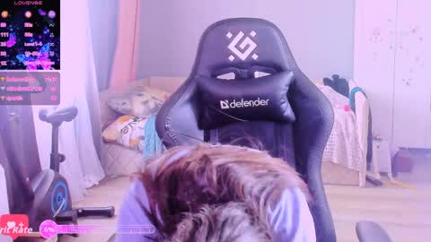  KIRA  online show from April 9, 2:22 am