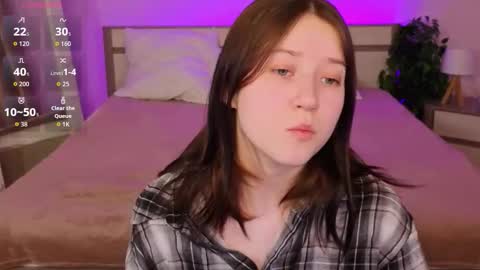 Snapshot of mollymmay chatting on February 24, 10:13 am Molly online show from February 24, 10:13 am