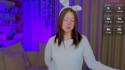 Molly online show from April 8, 9:20 am