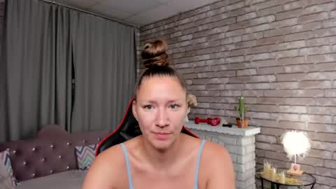 Snapshot of mollynay chatting on June 8, 11:27 pm hi im Molly heregreat boobs big heart warm pussy online show from June 8, 11:27 pm
