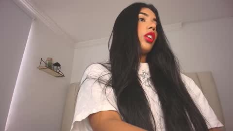 Molly  online show from December 3, 6:28 pm