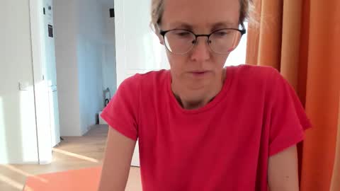 Snapshot of mollystory chatting on September 22, 5:09 am AngelMomm online show from September 22, 5:09 am