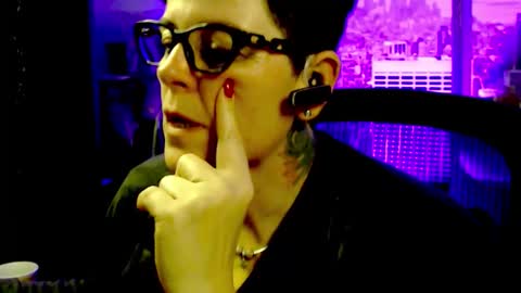 Snapshot of mollysun chatting on January 7, 6:32 pm MollySun Nina Randmann online show from January 7, 6:32 pm