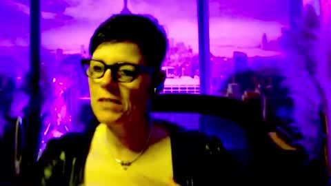 Snapshot of mollysun chatting on May 3, 4:13 pm MollySun Nina Randmann online show from May 3, 4:13 pm