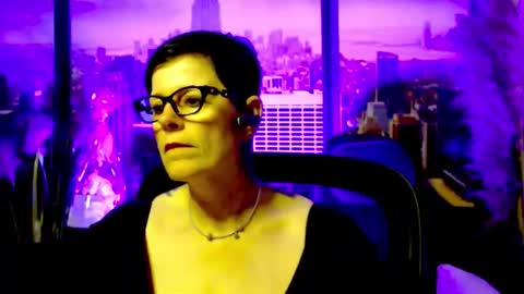 Snapshot of mollysun chatting on June 10, 3:00 pm MollySun Nina Randmann online show from June 10, 3:00 pm