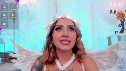 Molly Sunders online show from October 23, 10:30 pm